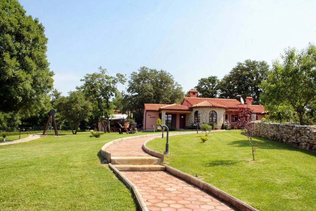 Luxury Villa With A Swimming Pool Belavici, Marcana - 3028 contacts
