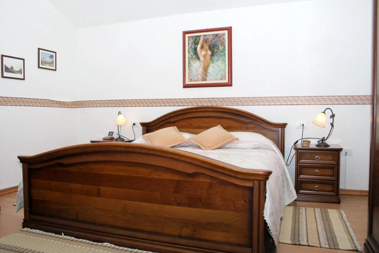 Luxury Villa With A Swimming Pool Belavici, Marcana - 3028 Barban